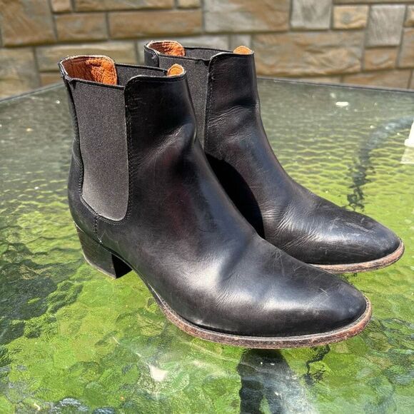 FRYE Dara black Leather Chelsea Boots Size 6 B - Picture 2 of 11